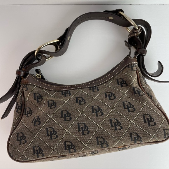Dooney & Bourke Classic Leather Cloth DB Logo Purse 🍁 - Picture 3 of 11